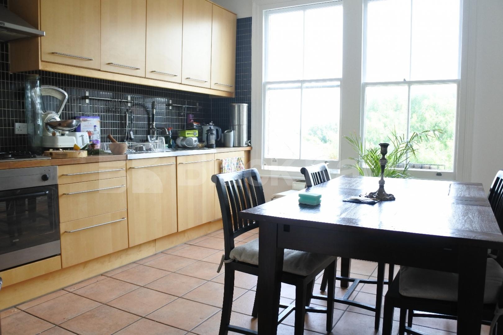 			Amazing Two Bed Property !, 2 Bedroom, 1 bath, 1 reception Apartment			 Muswell Hill Broadway, Muswell Hill